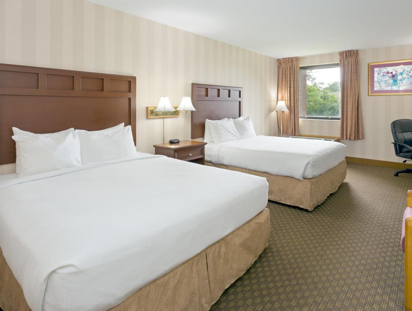 Days Inn & Suites By Wyndham Northwest Indianapolis Zewnętrze zdjęcie