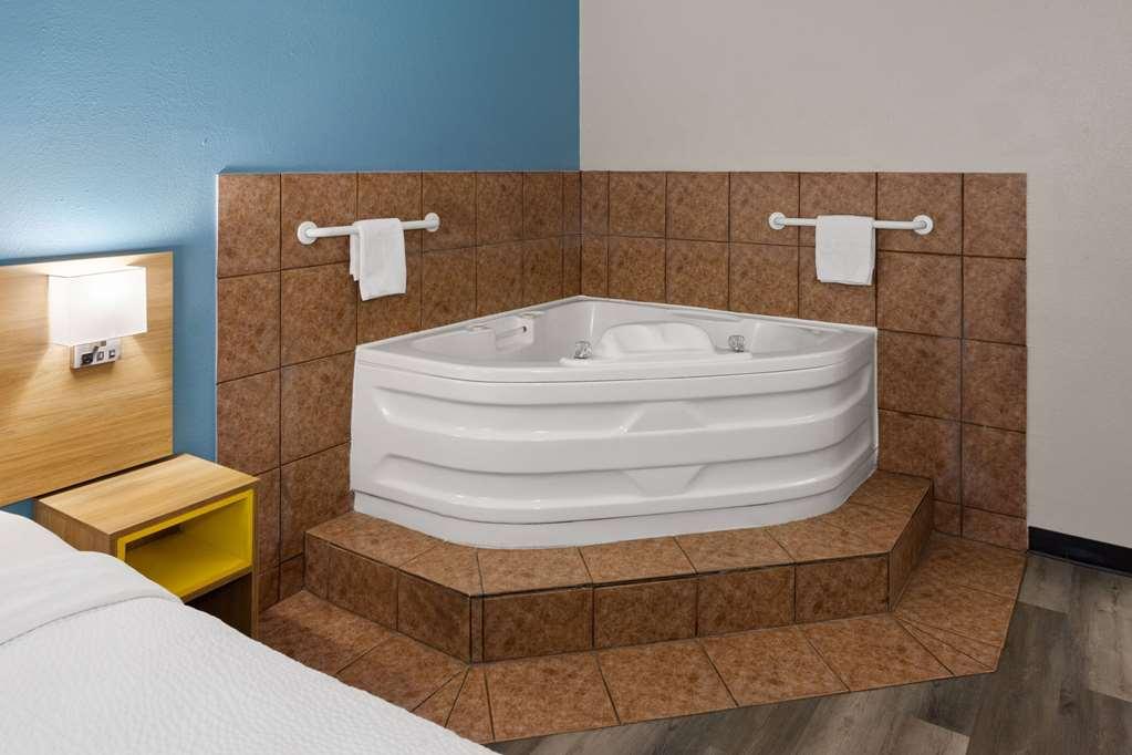Days Inn & Suites By Wyndham Northwest Indianapolis Pokój zdjęcie