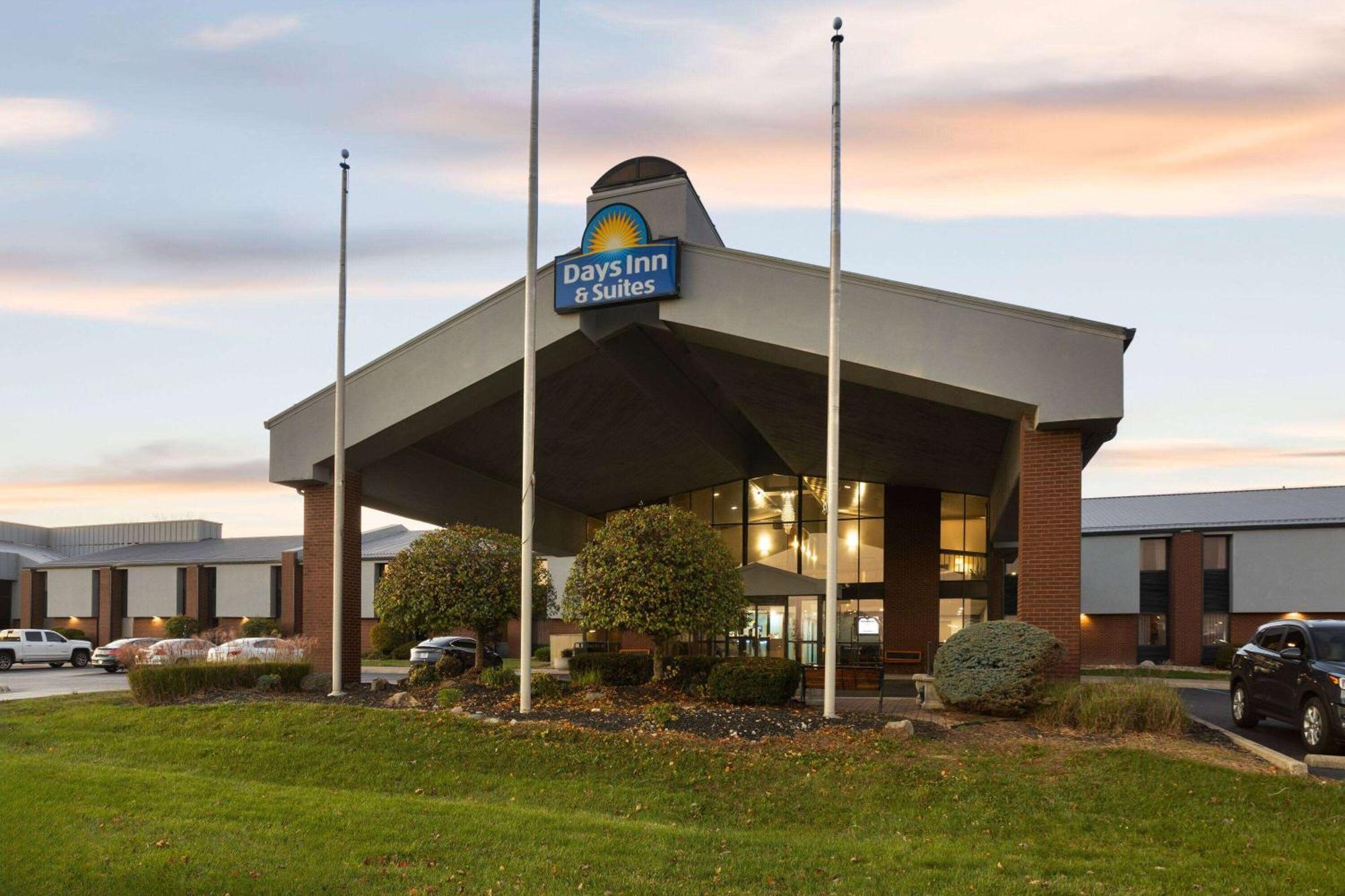Days Inn & Suites By Wyndham Northwest Indianapolis Zewnętrze zdjęcie